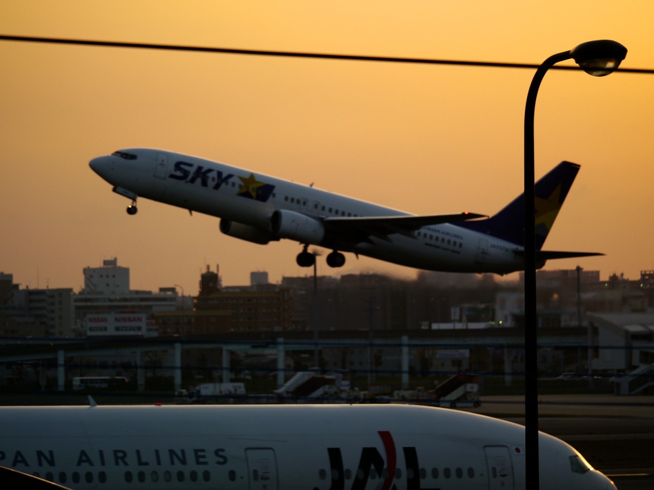机场最新政策引领航空业迈入崭新里程碑