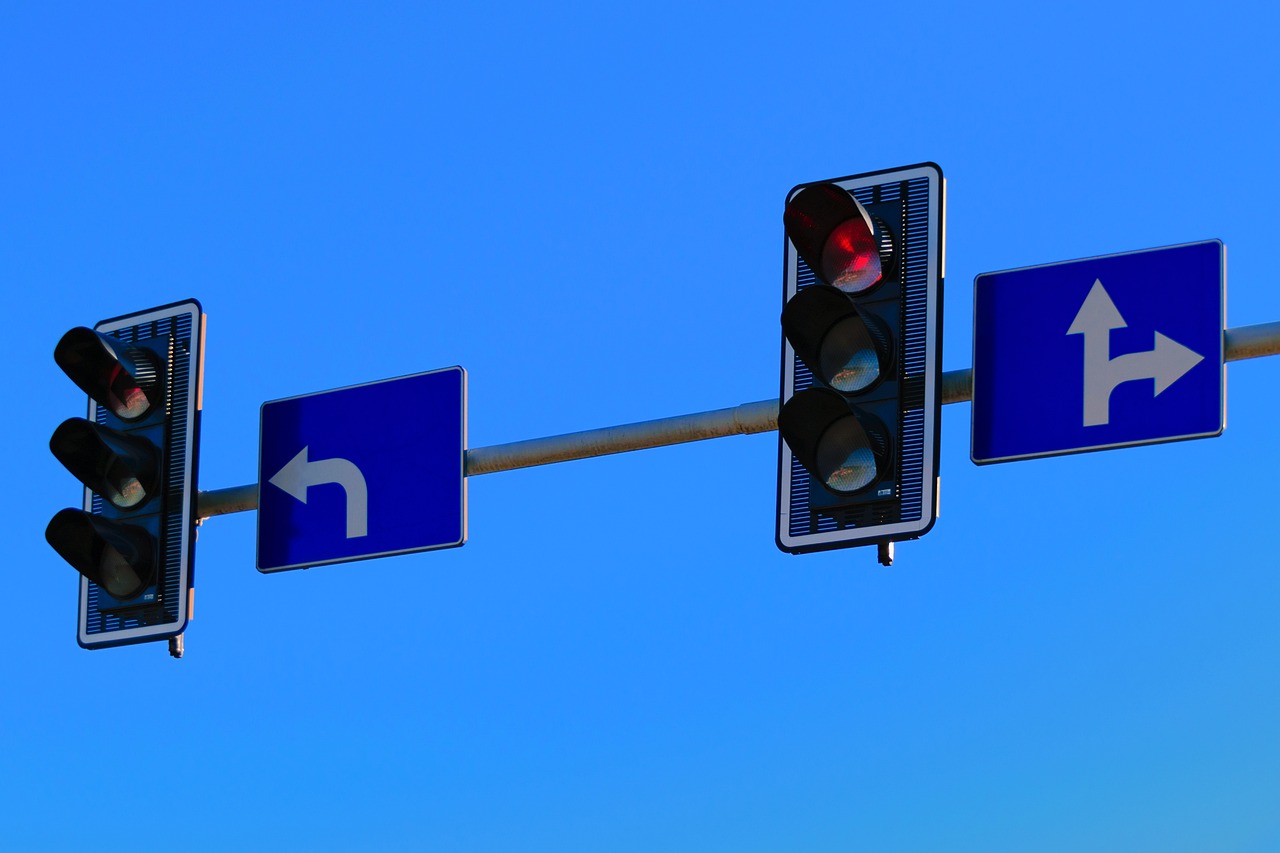 最新交通通知重塑道路安全，引领未来出行革命