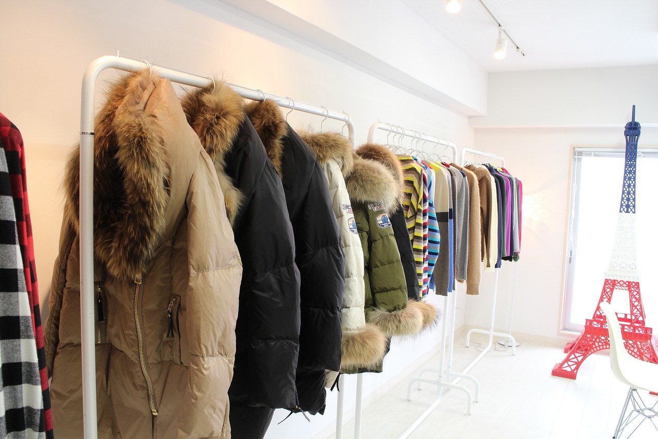 服装最新秀场图片，时尚潮流的瞬息万变展现风采