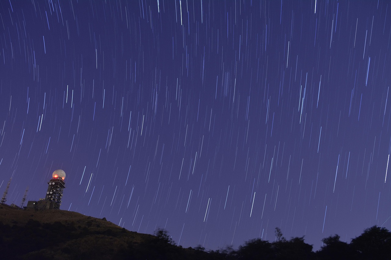 五月之光，照亮明星的人生轨迹，探寻35岁明星的闪耀之路